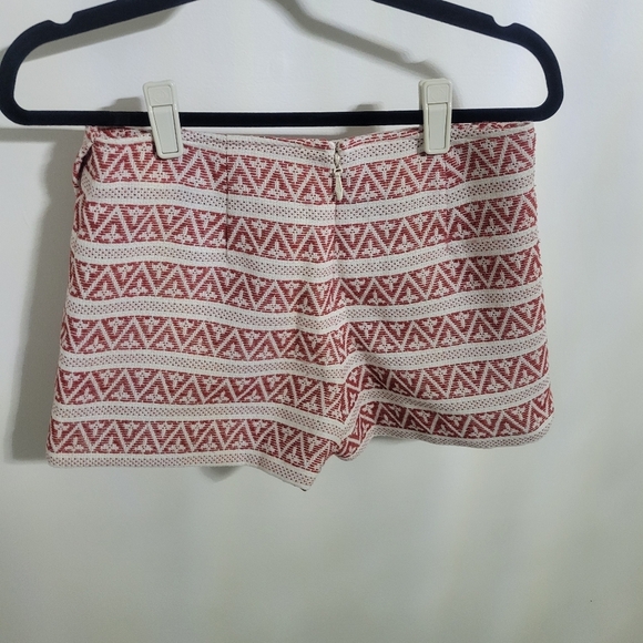 BCBGeneration Sz 0 Aztec Print Skort - Picture 3 of 5